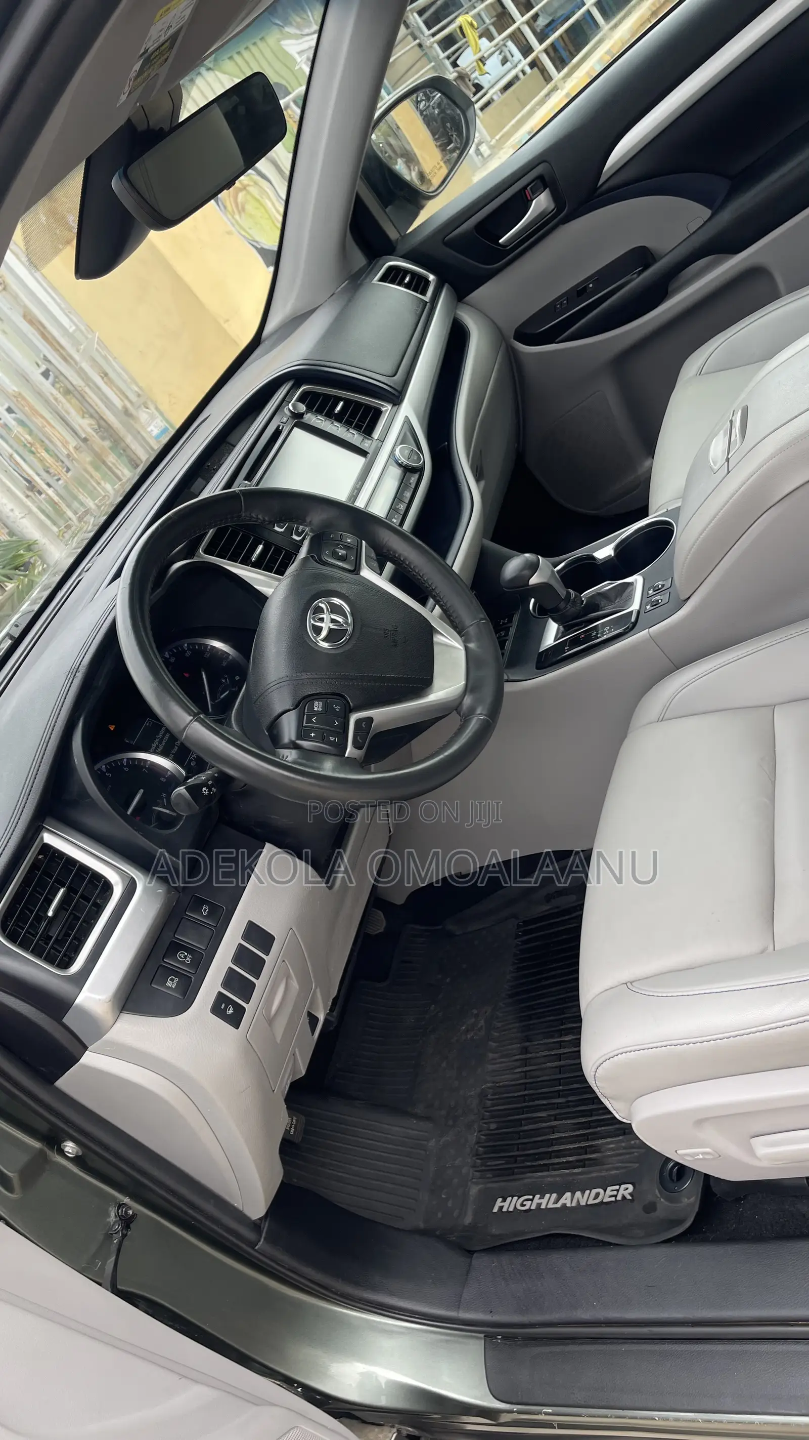 Toyota Highlander XLE 2019 Silver