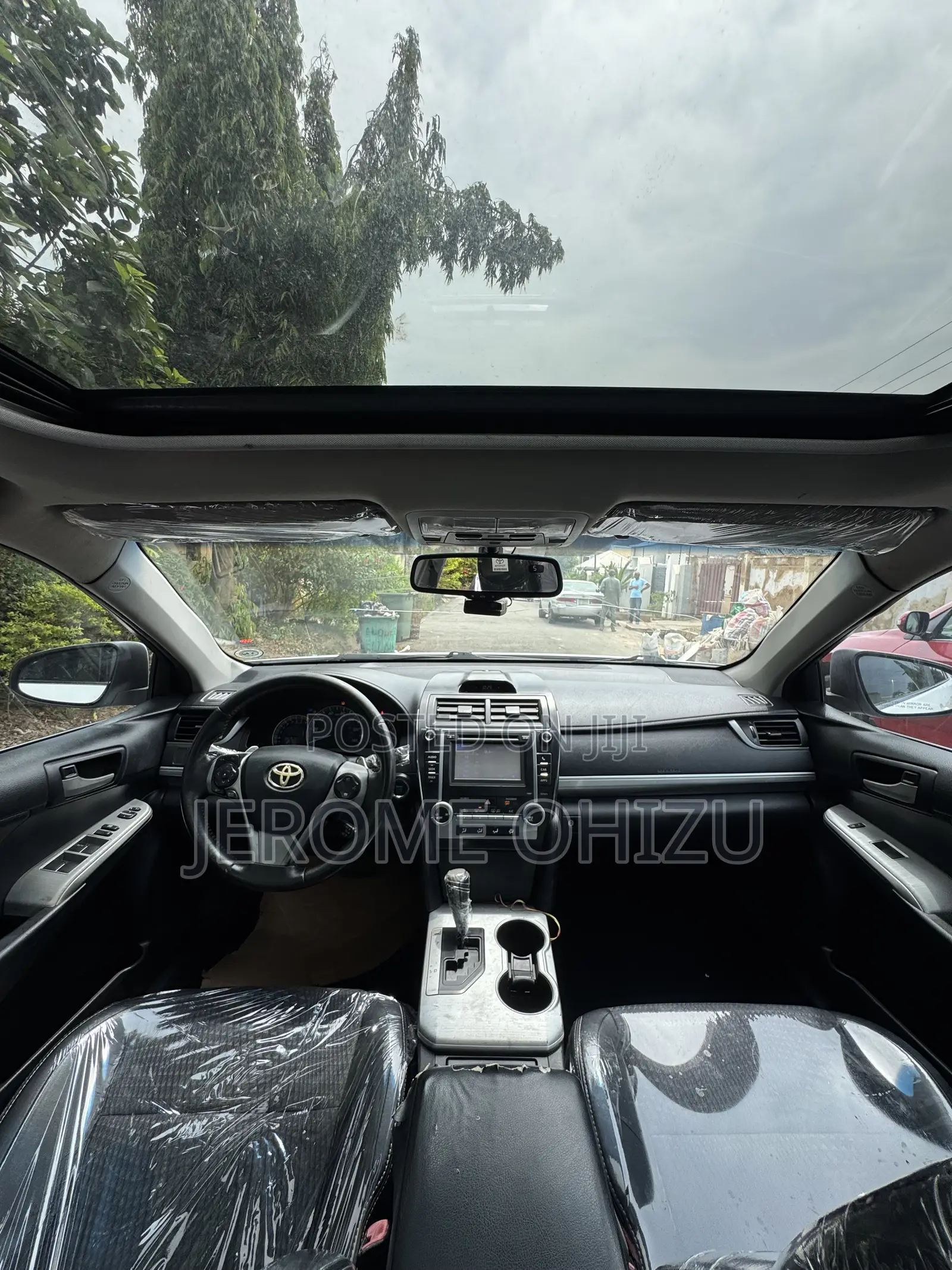 Toyota Camry SE V6 4dr Sedan (3.5L 6cyl 6A) 2013 White