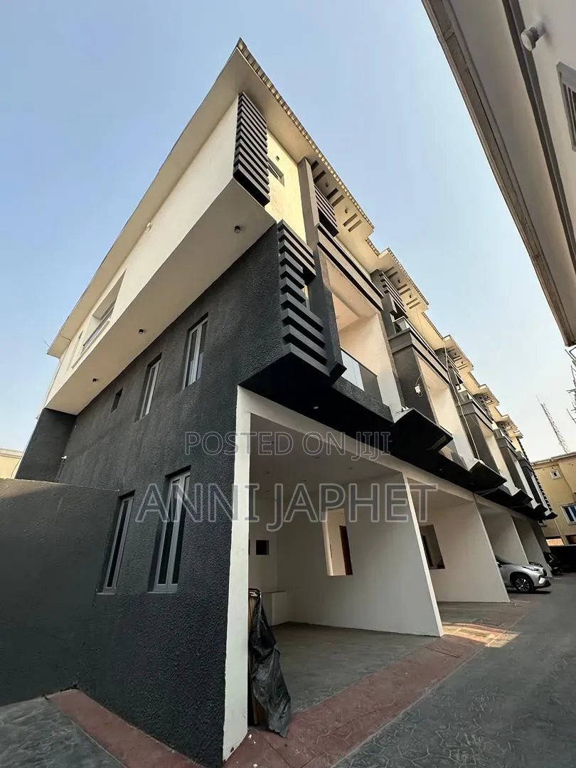4bdrm Duplex in Platinum Way, Ikate for sale