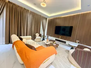 Clean 3 Bedroom Apartment