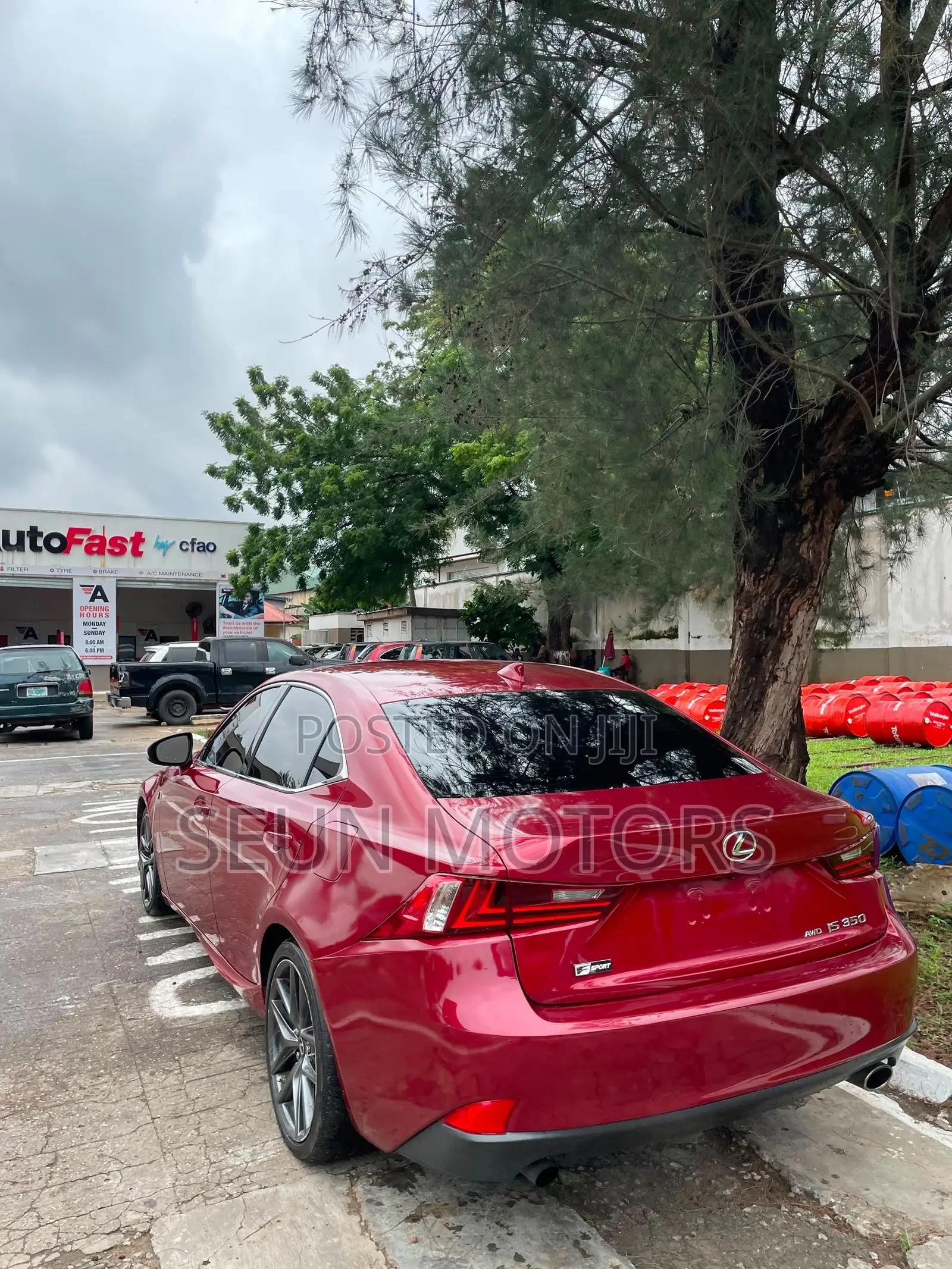 Lexus IS 350 AWD 2014 Red