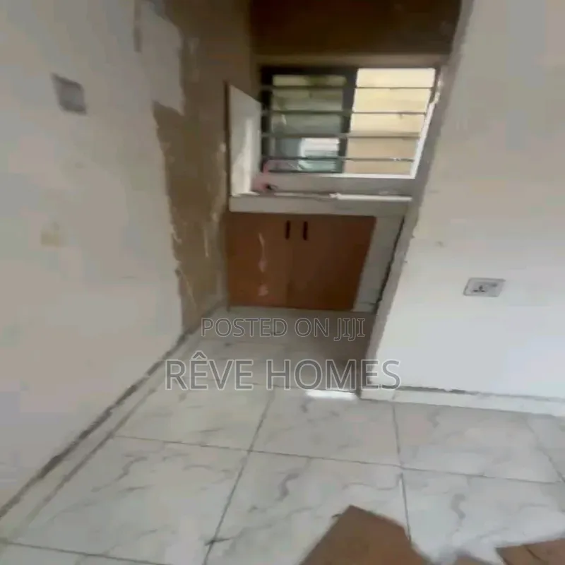 Studio Apartment in Akoka for rent