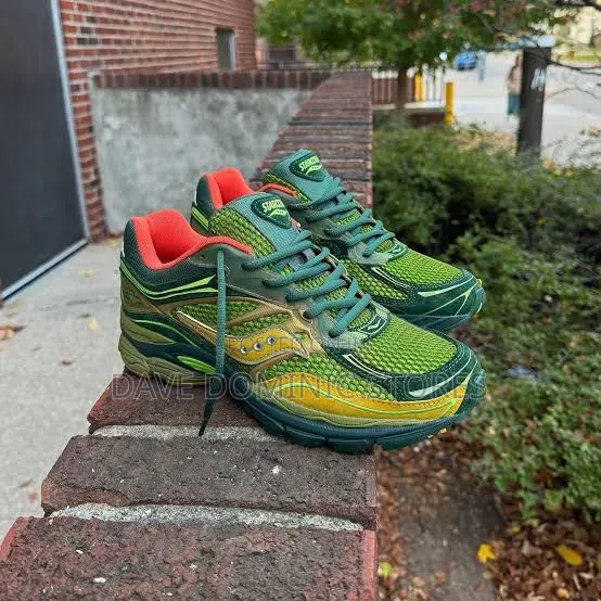 Original Starcow X Saucony ProGrid Omni 9