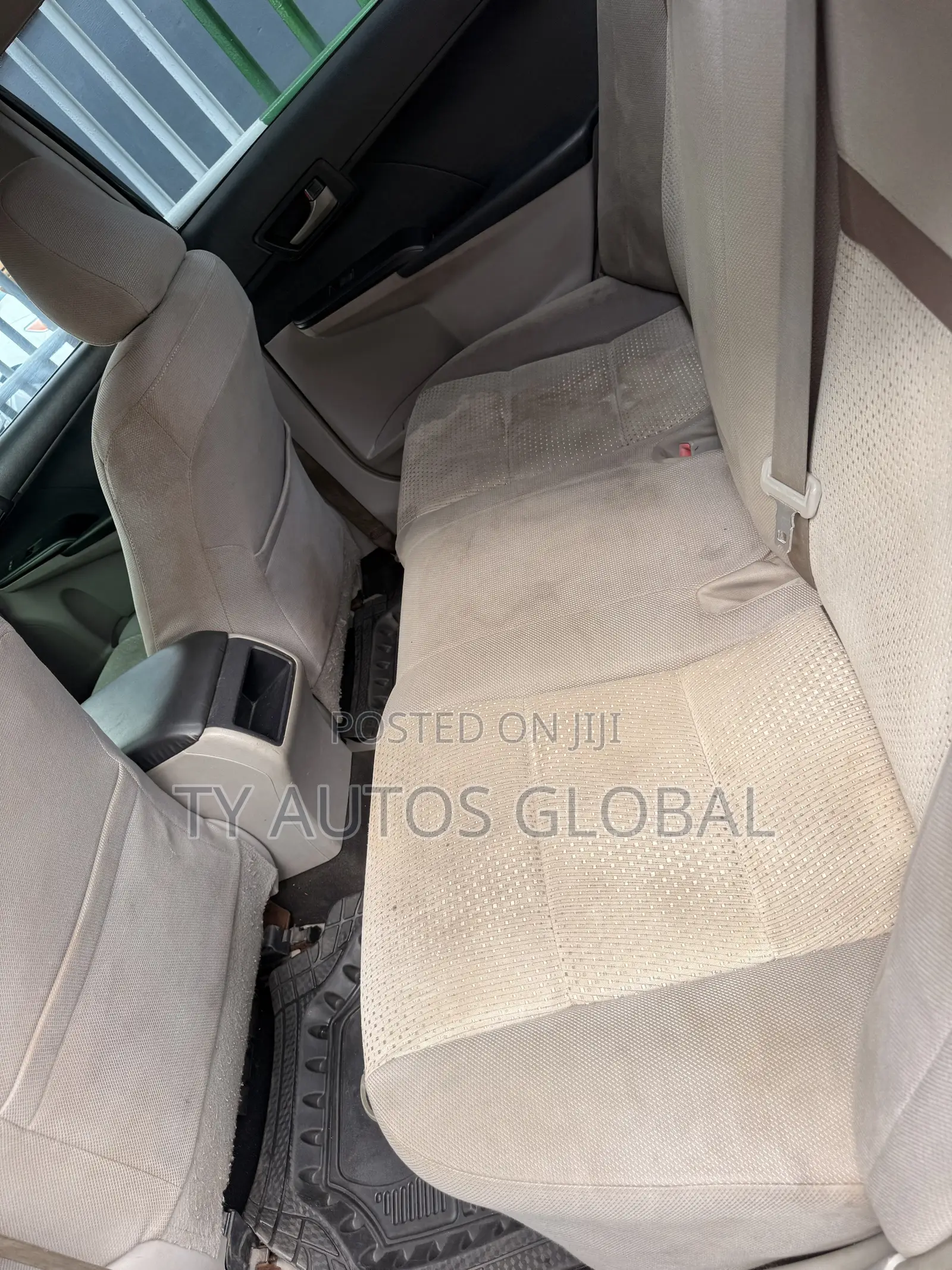 Toyota Camry LE 4dr Sedan (2.5L 4cyl 6A) 2012 Black