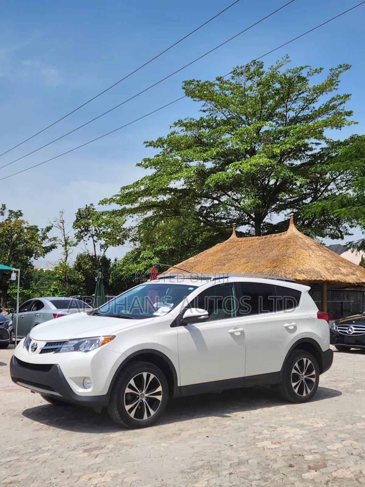 Toyota RAV4 Limited AWD (2.5L 4cyl 6A) 2016 White