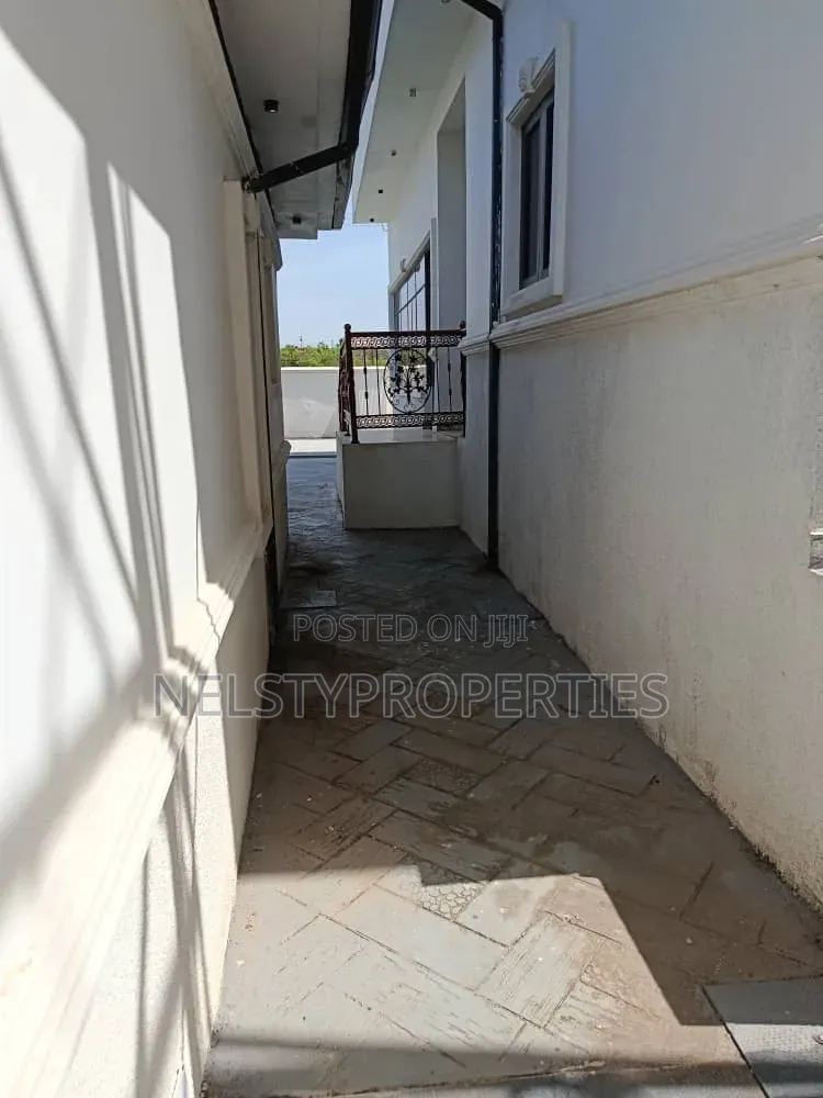 Mini Flat in Efab Metropolis, Karsana for rent