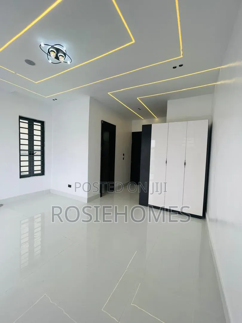 3bdrm Duplex in Ado for sale