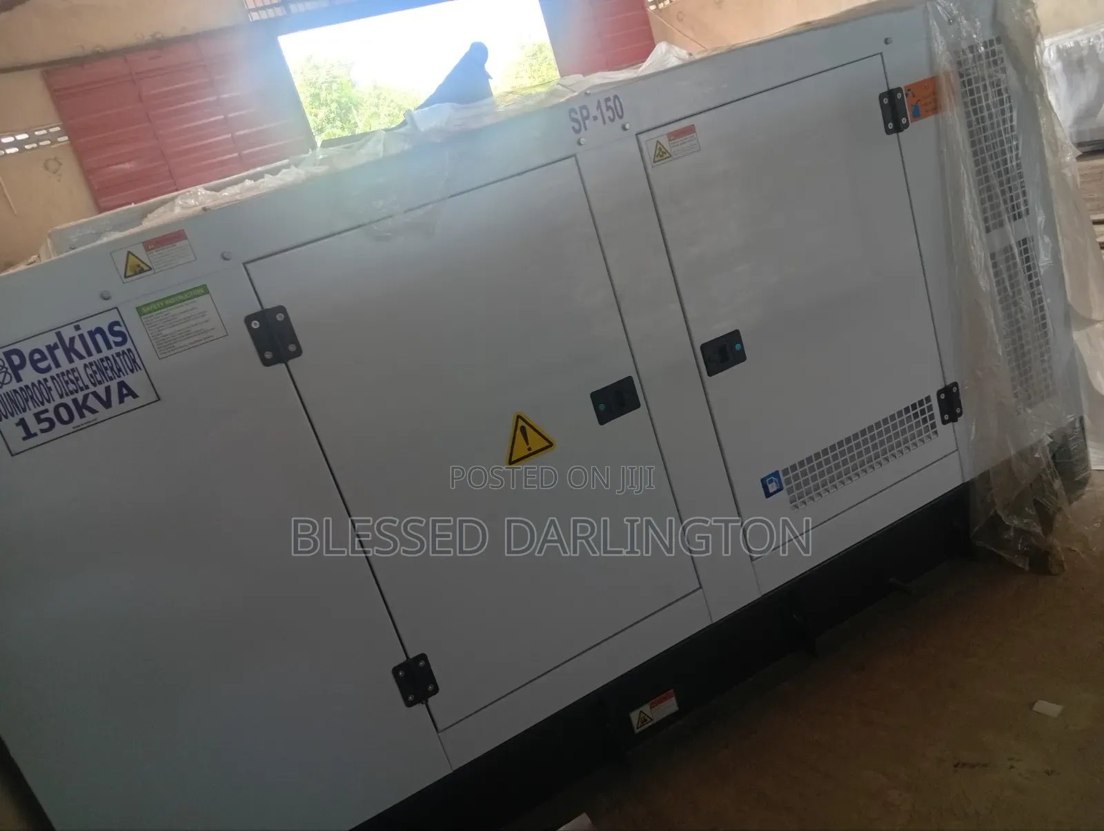 150kva England Perkins Soundproof Diesel Generator 