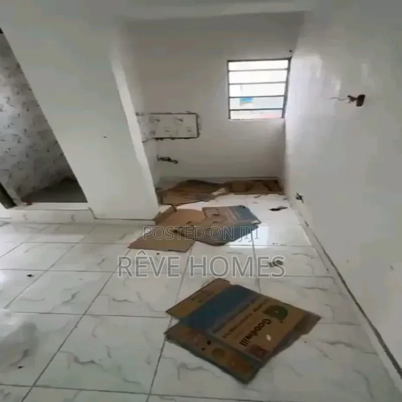 Studio Apartment in Phase 1 / Gbagada for rent