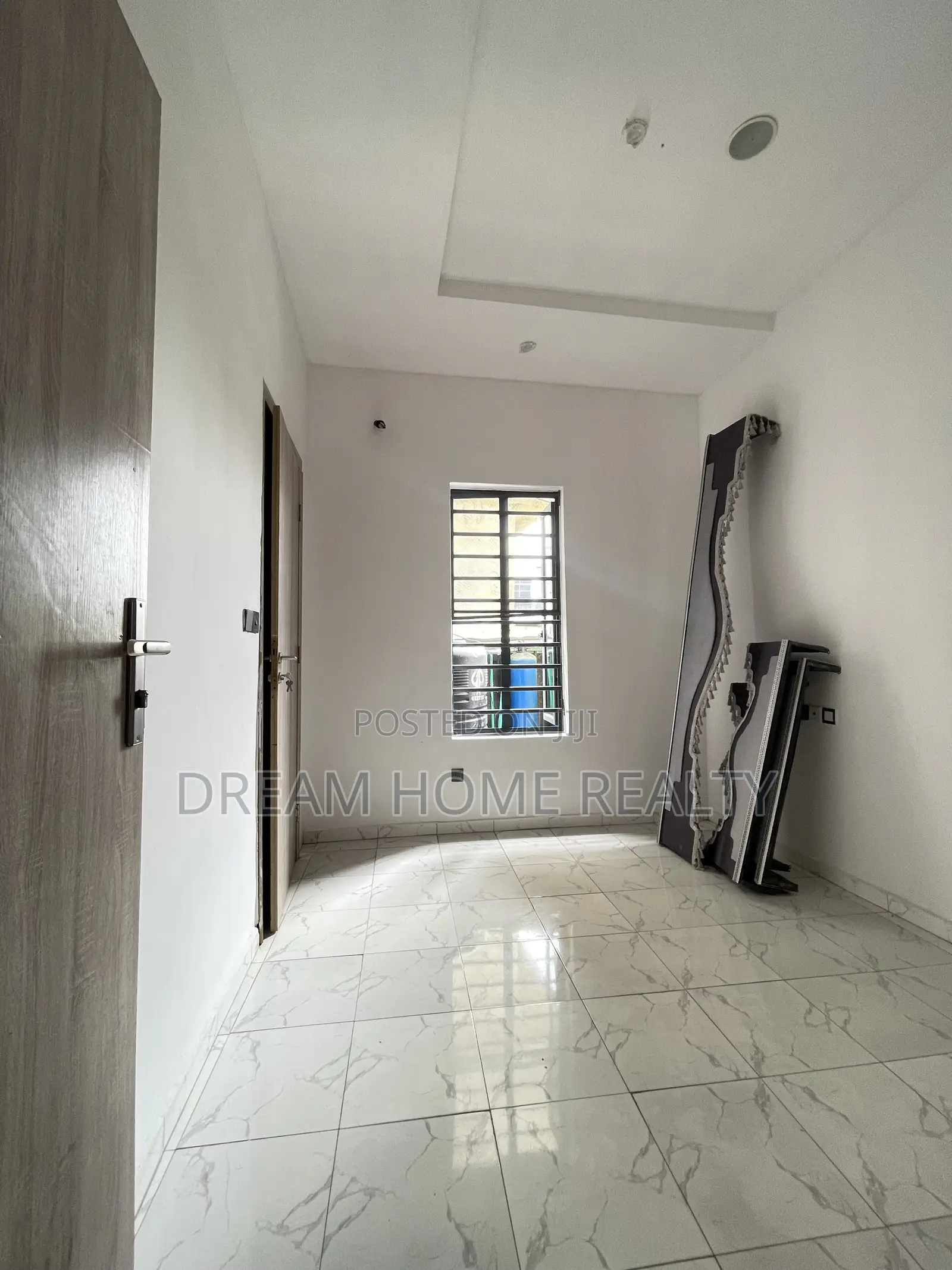 Studio Apartment in Ikota Villa Estate for rent