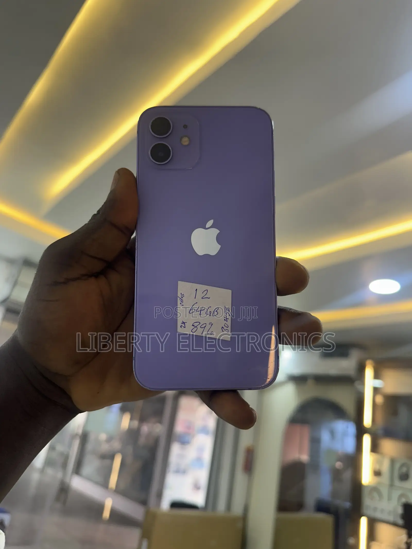 Apple iPhone 12 64 GB Purple