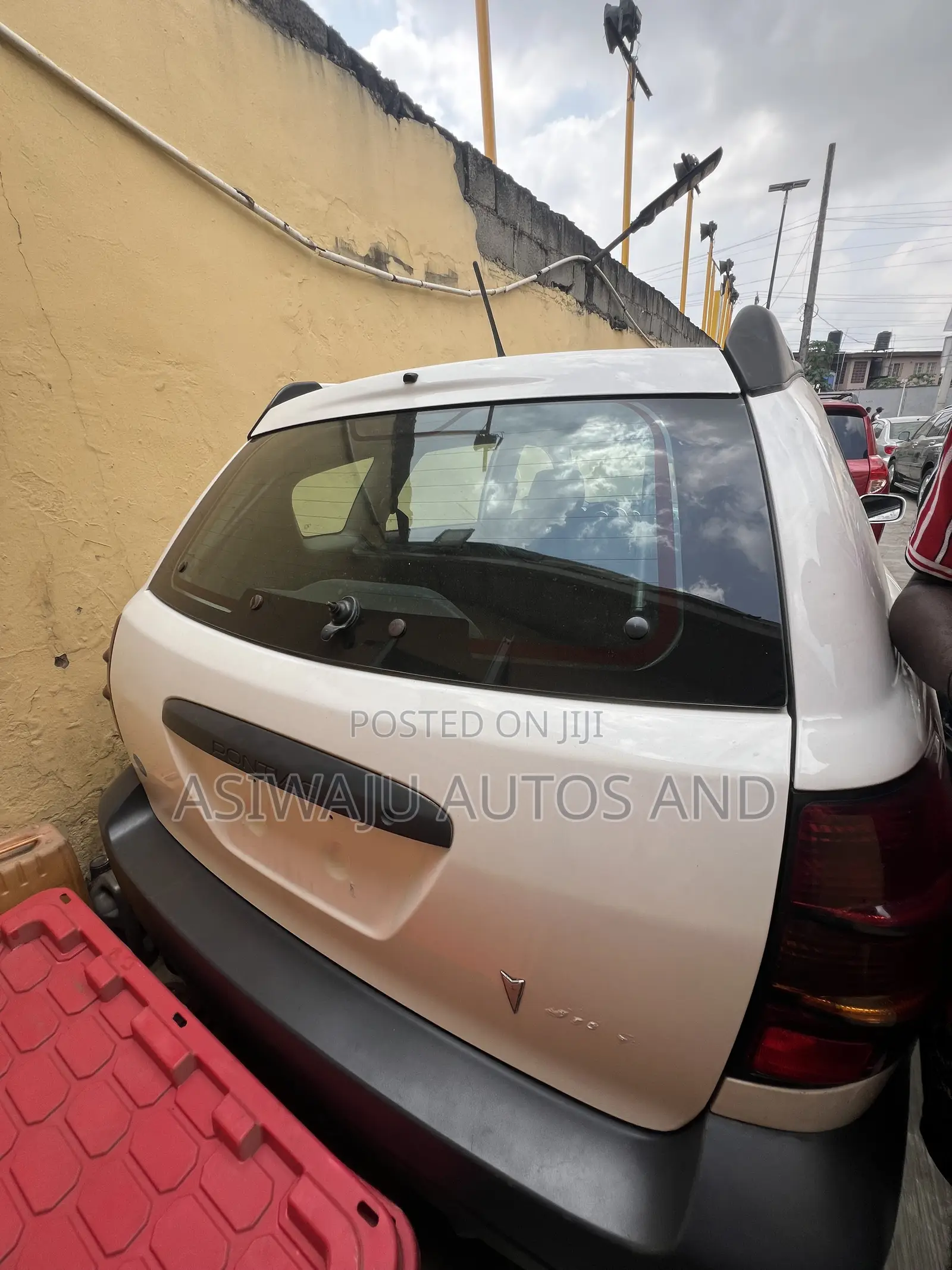 Pontiac Vibe 2007 White