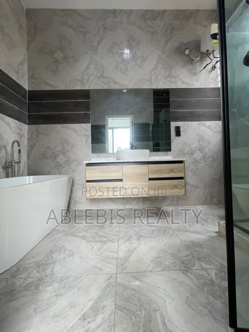 4bdrm Duplex in 2Nd Tollgate, Chevron for sale