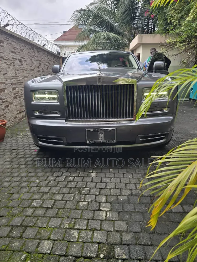 Rolls-Royce Phantom 2017 Gray