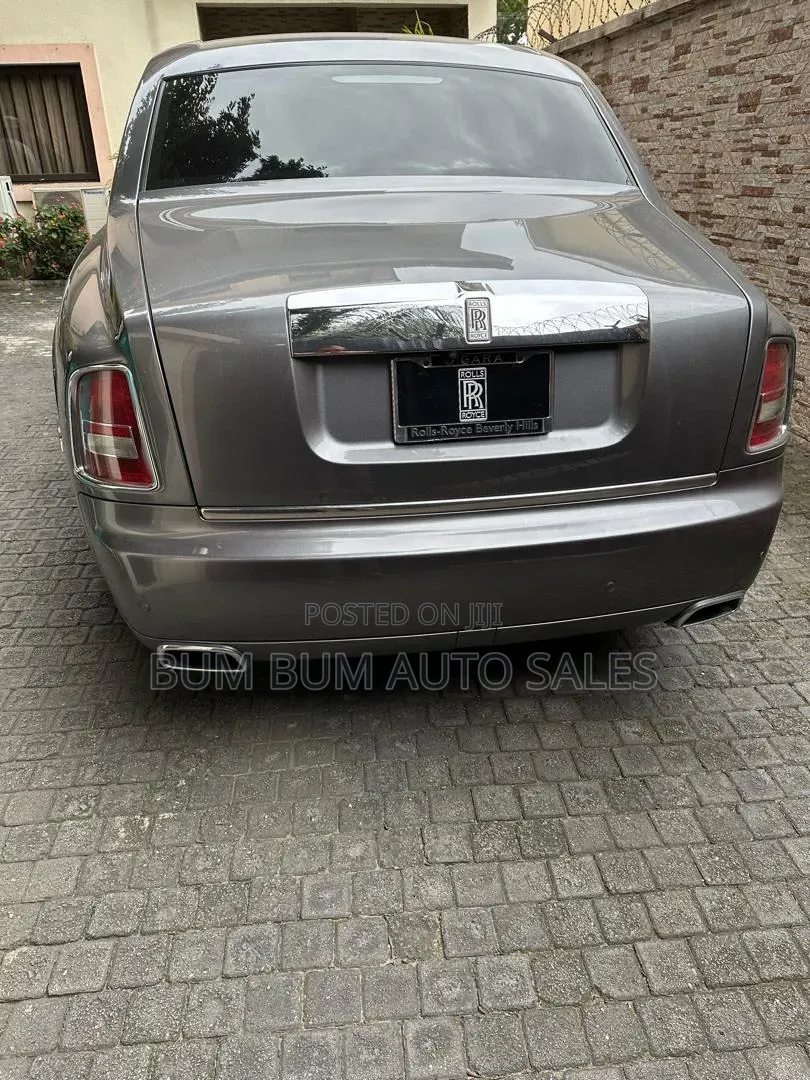 Rolls-Royce Phantom 2017 Gray
