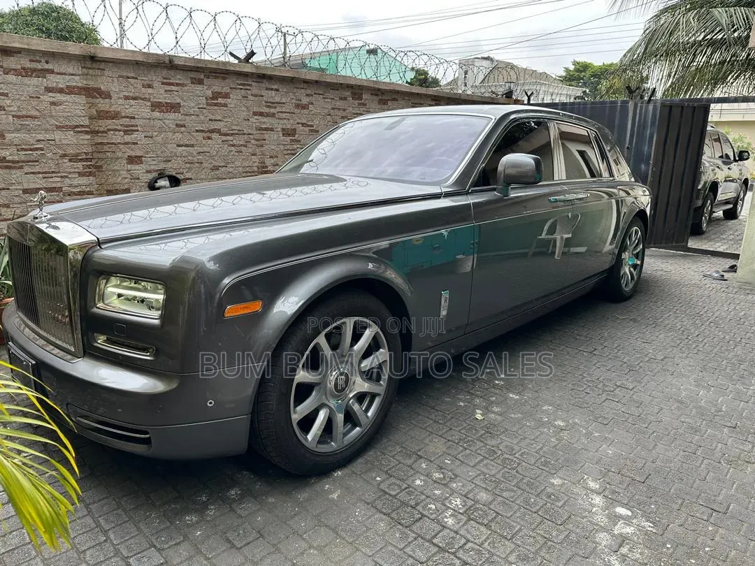 Rolls-Royce Phantom 2017 Gray
