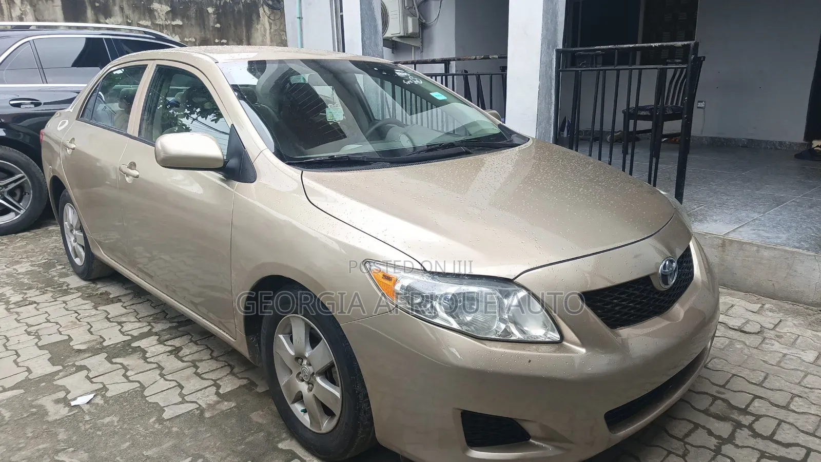 Toyota Corolla 2010 Gold