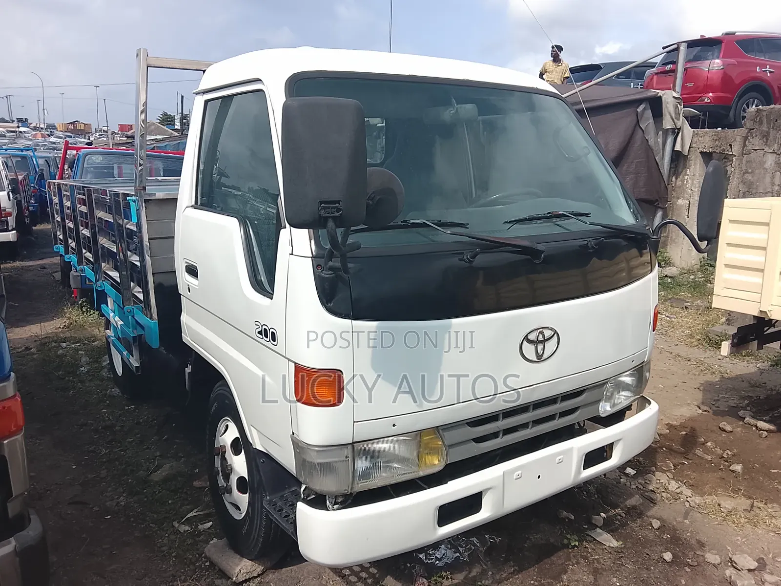 Toyota Dyna Trucks 2009 White
