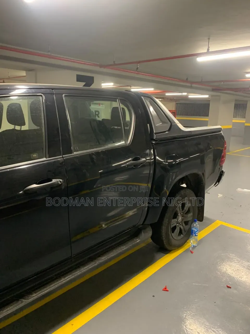 Manual Retractable Boot Cover With TRD Spoiler for Toyota Hilux #:;"