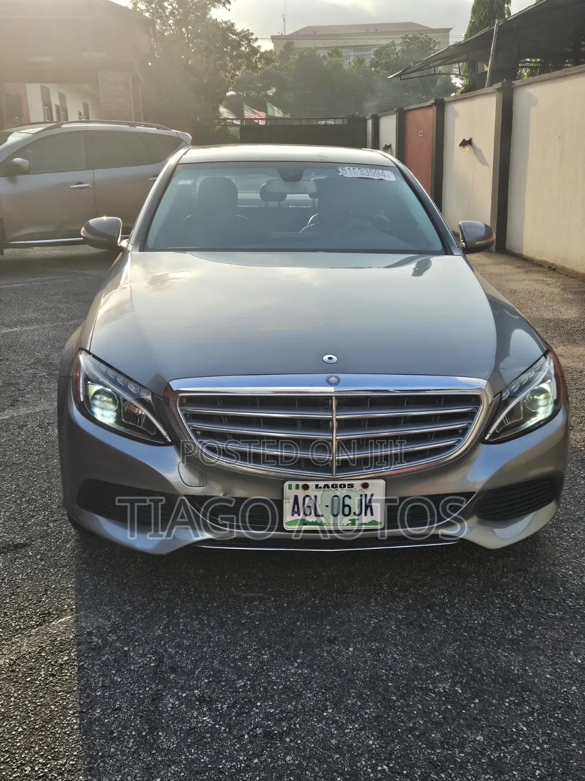 Mercedes-Benz C300 Luxury 4dr AWD 4Matic Sedan (2.0L 4cyl 7A) 2015 Gray