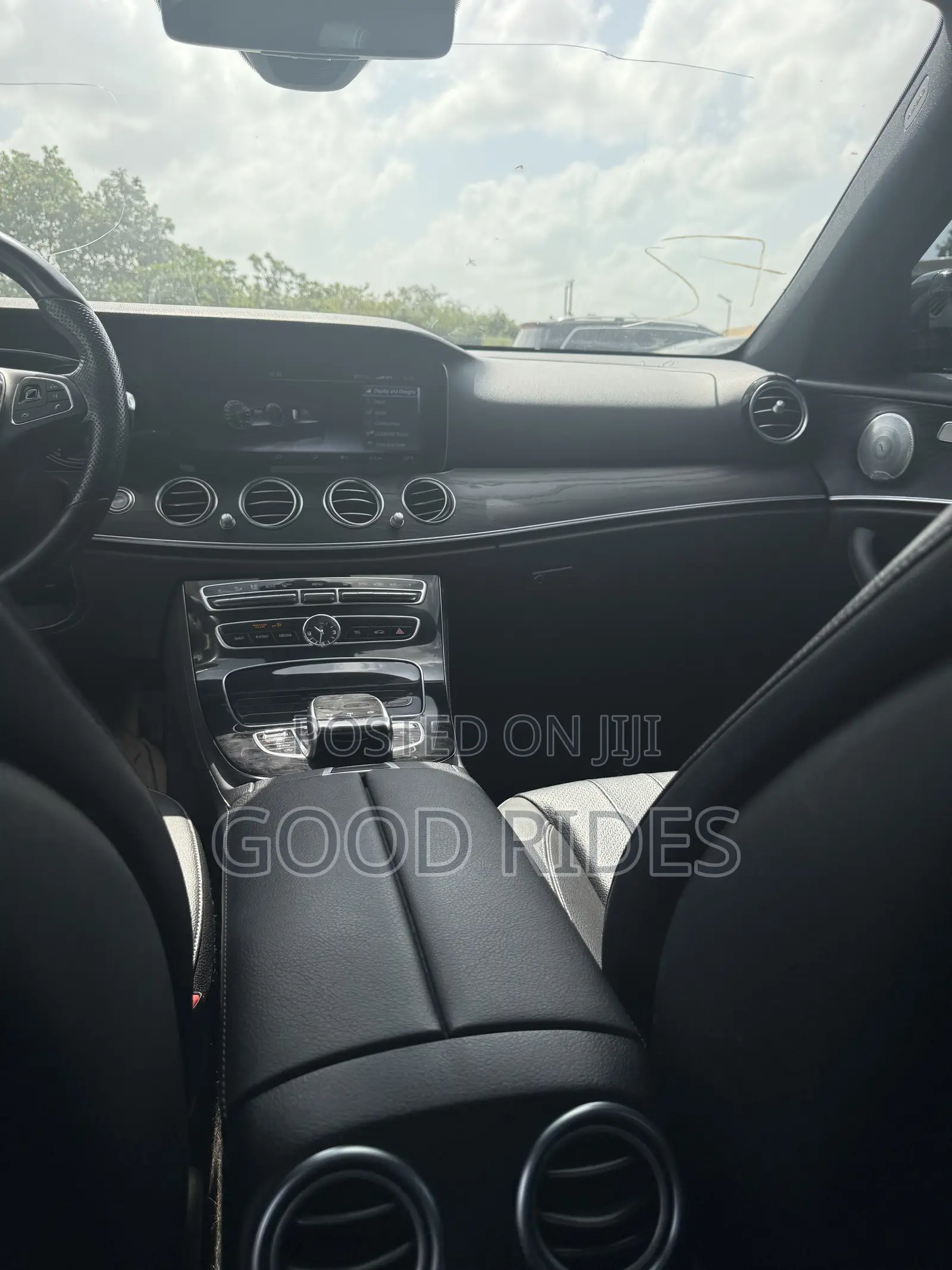 Mercedes-Benz E300 2017 Black