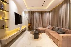 Cozy 2-Bedroom Apartment With PS5, Outdoor Games & Tennis Court