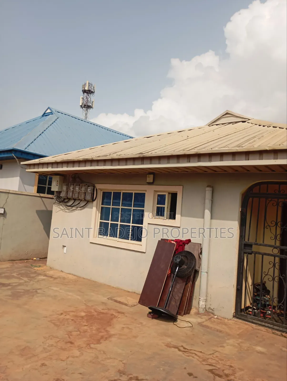 1bdrm Block of Flats in Foursquare Estate, Gberigbe for rent
