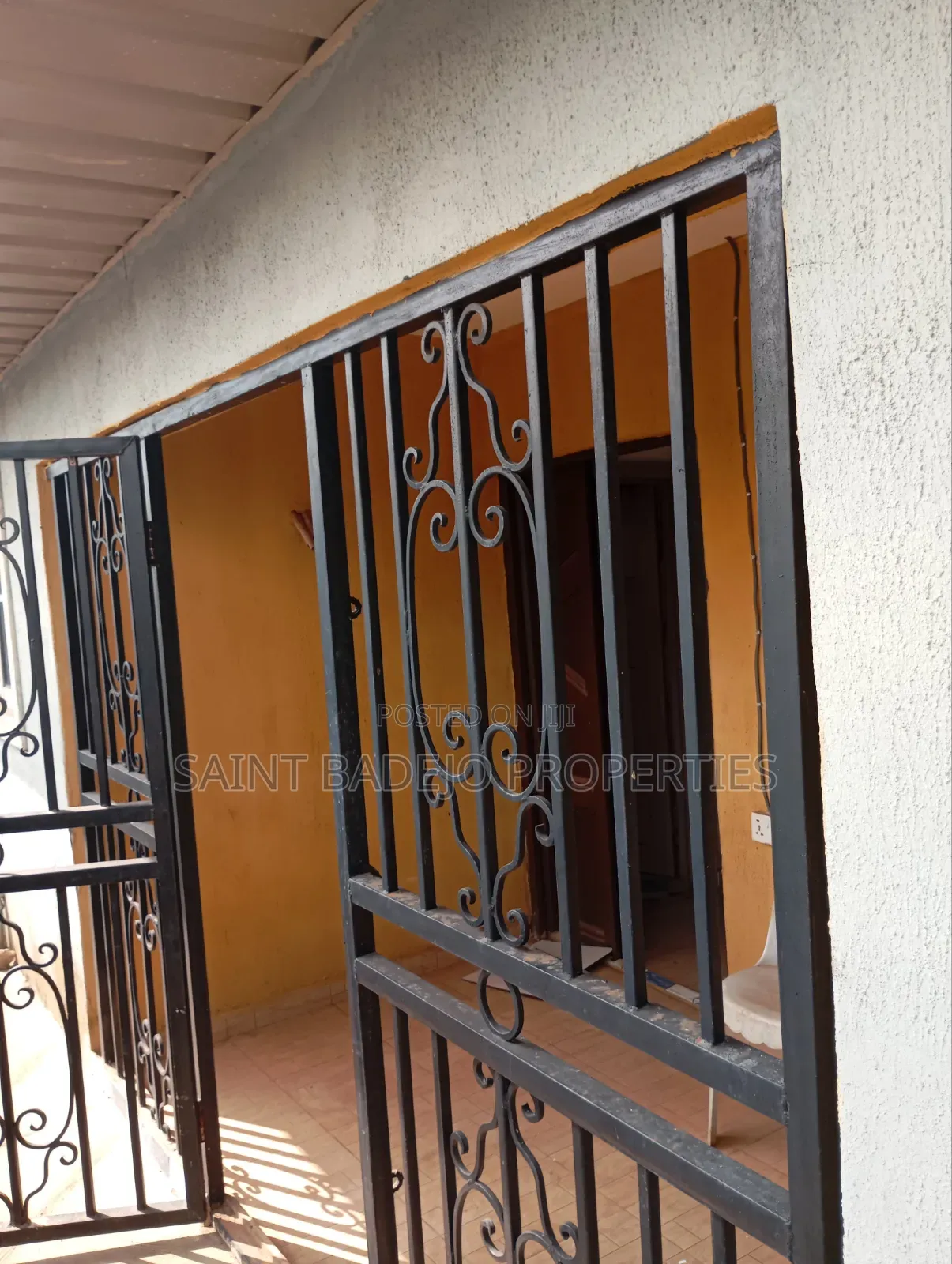 1bdrm Block of Flats in Foursquare Estate, Gberigbe for rent
