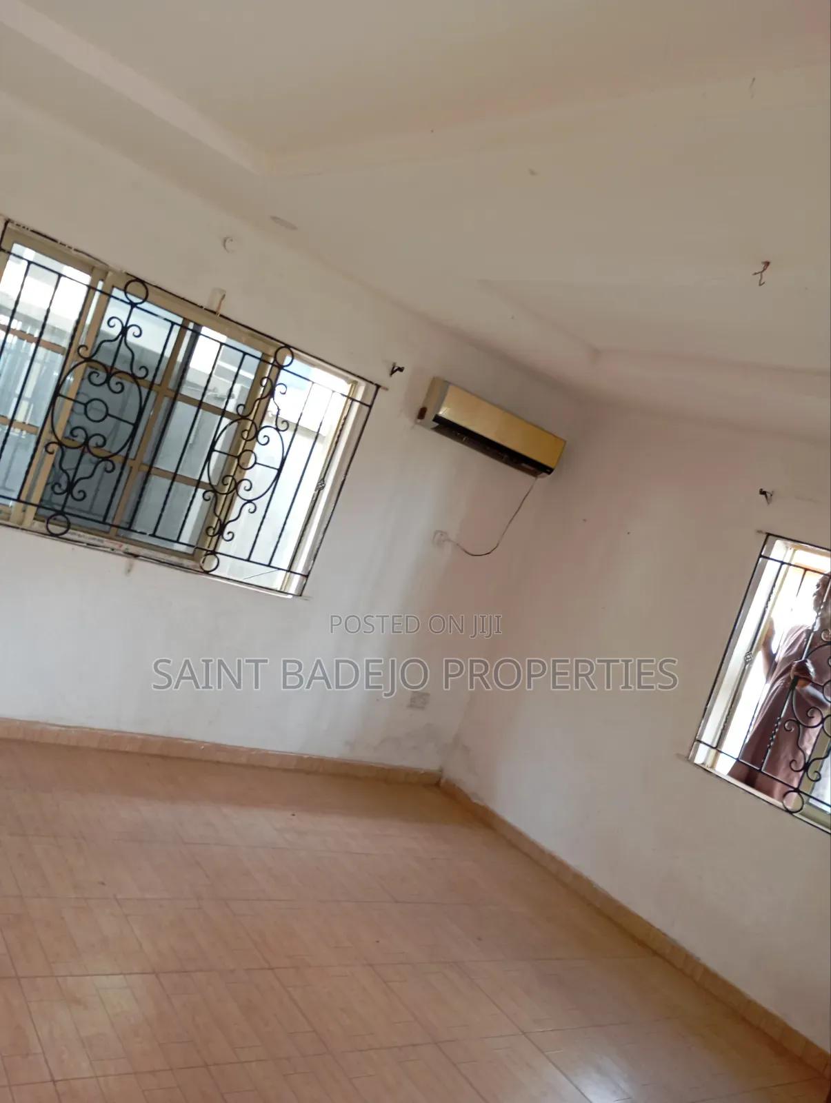 1bdrm Block of Flats in Foursquare Estate, Gberigbe for rent