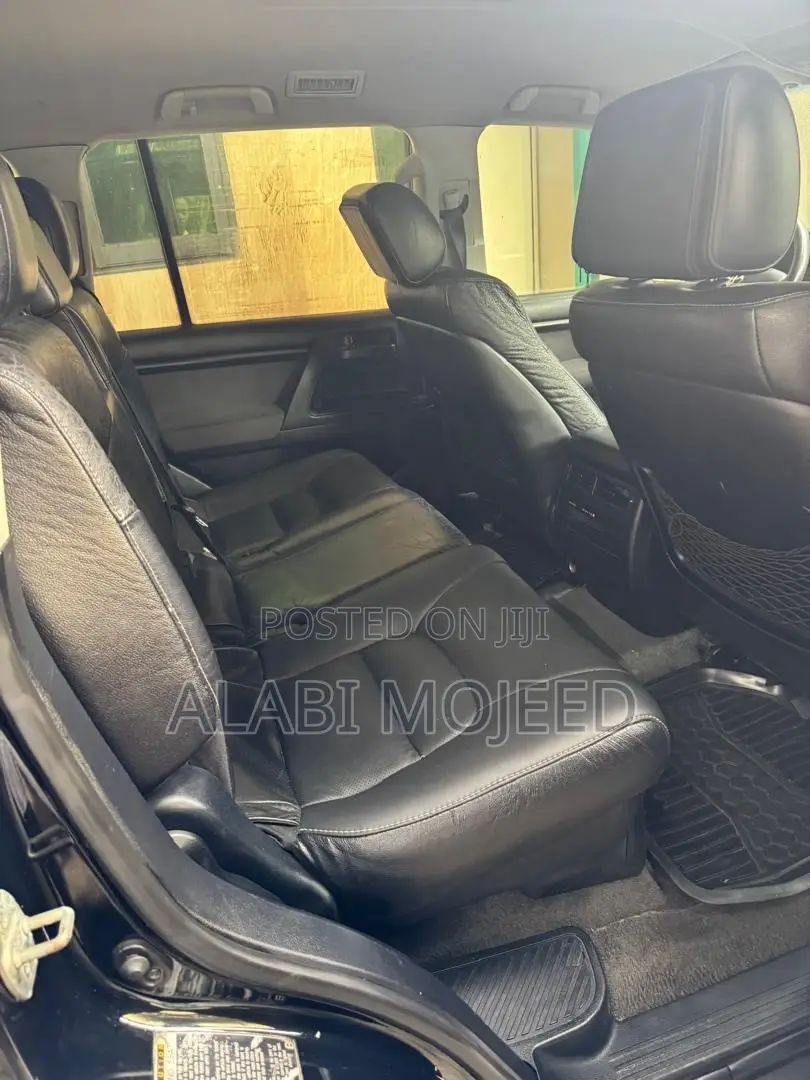 Toyota Land Cruiser 4.0 V6 GX 2012 Black