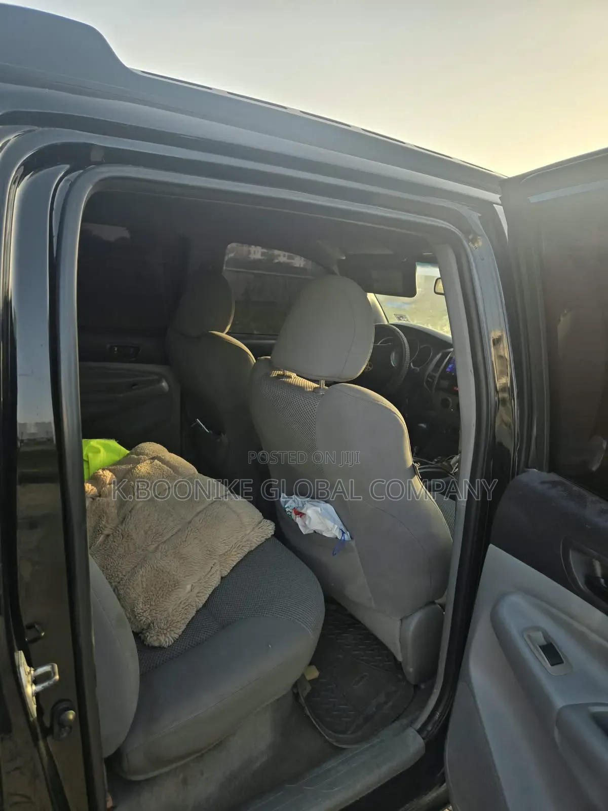 Toyota Tacoma 2012 Black