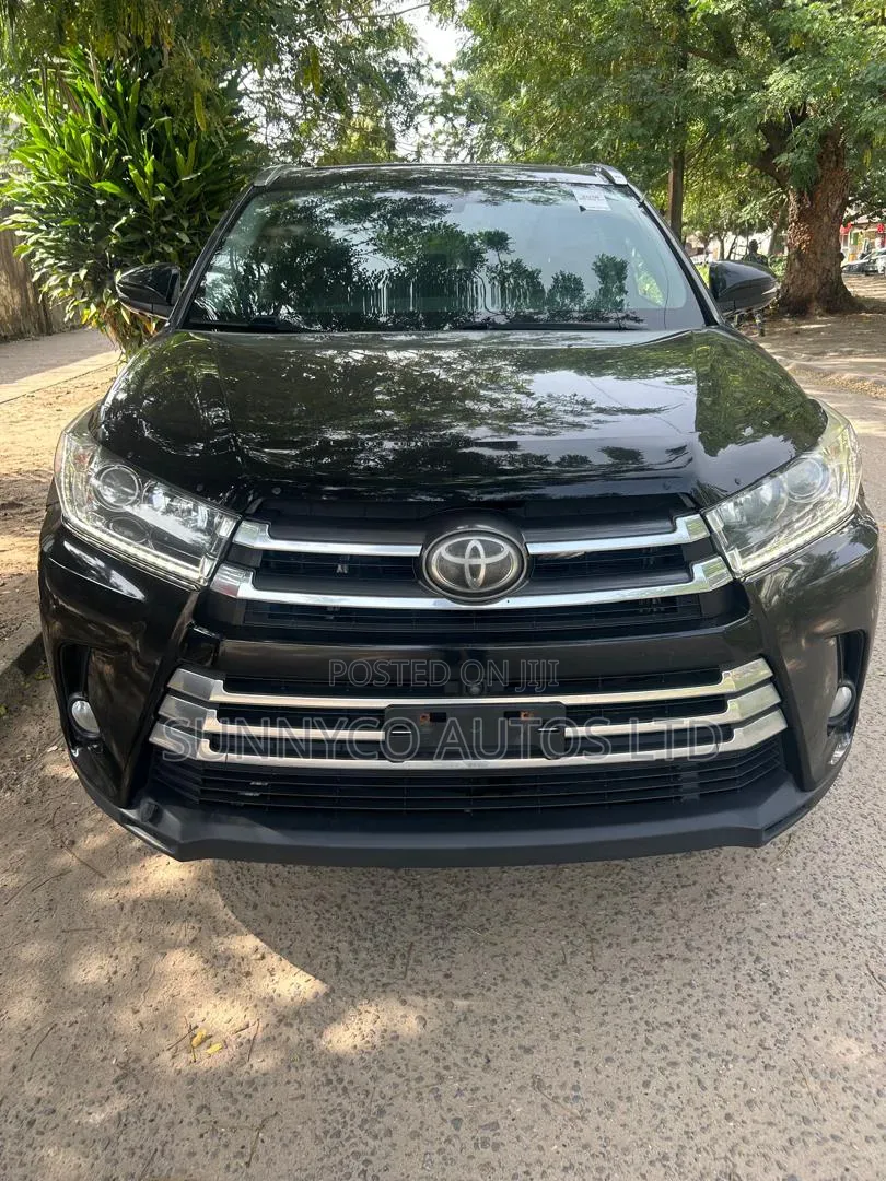 Toyota Highlander Limited Platinum 4x2 V6 (3.5L 6cyl 8A) 2018 Black