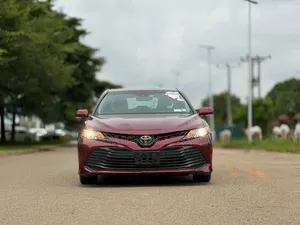 Toyota Camry 2018 Red