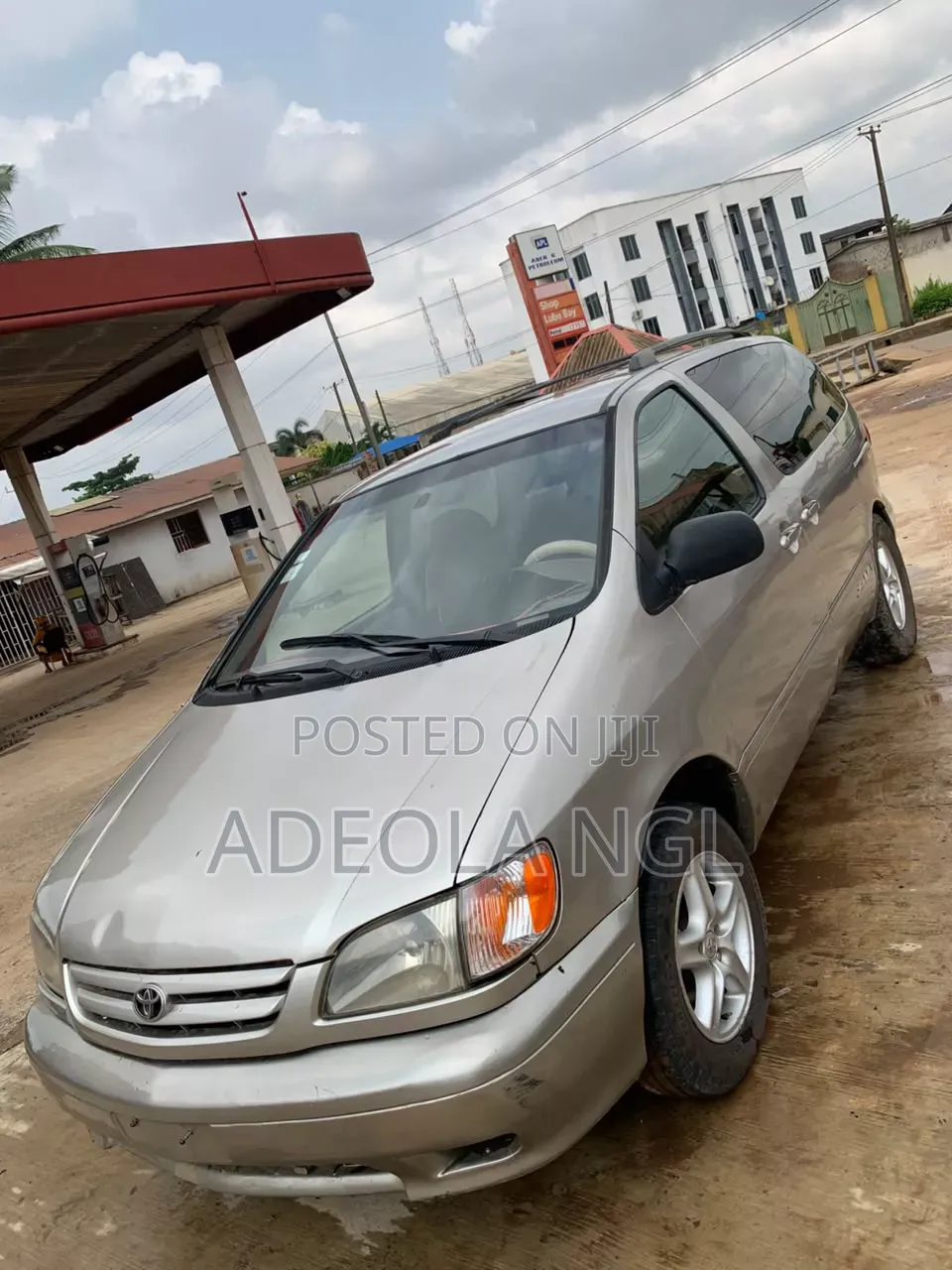 Toyota Sienna 2001 Gold