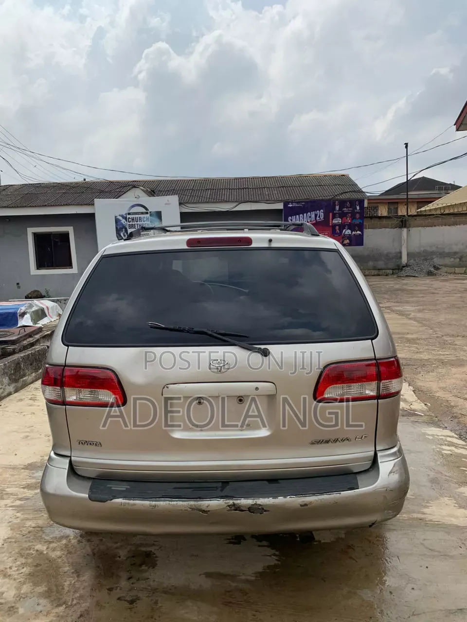 Toyota Sienna 2001 Gold