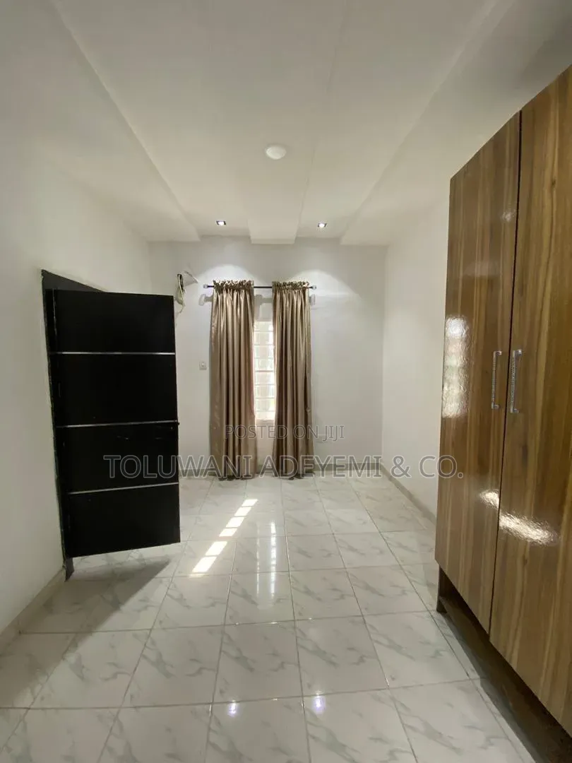 4bdrm Duplex in Abraham Adesanya Estate for rent
