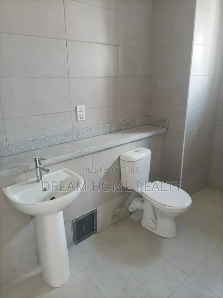 4bdrm Duplex in Beach Resort Estate, Osapa london for rent