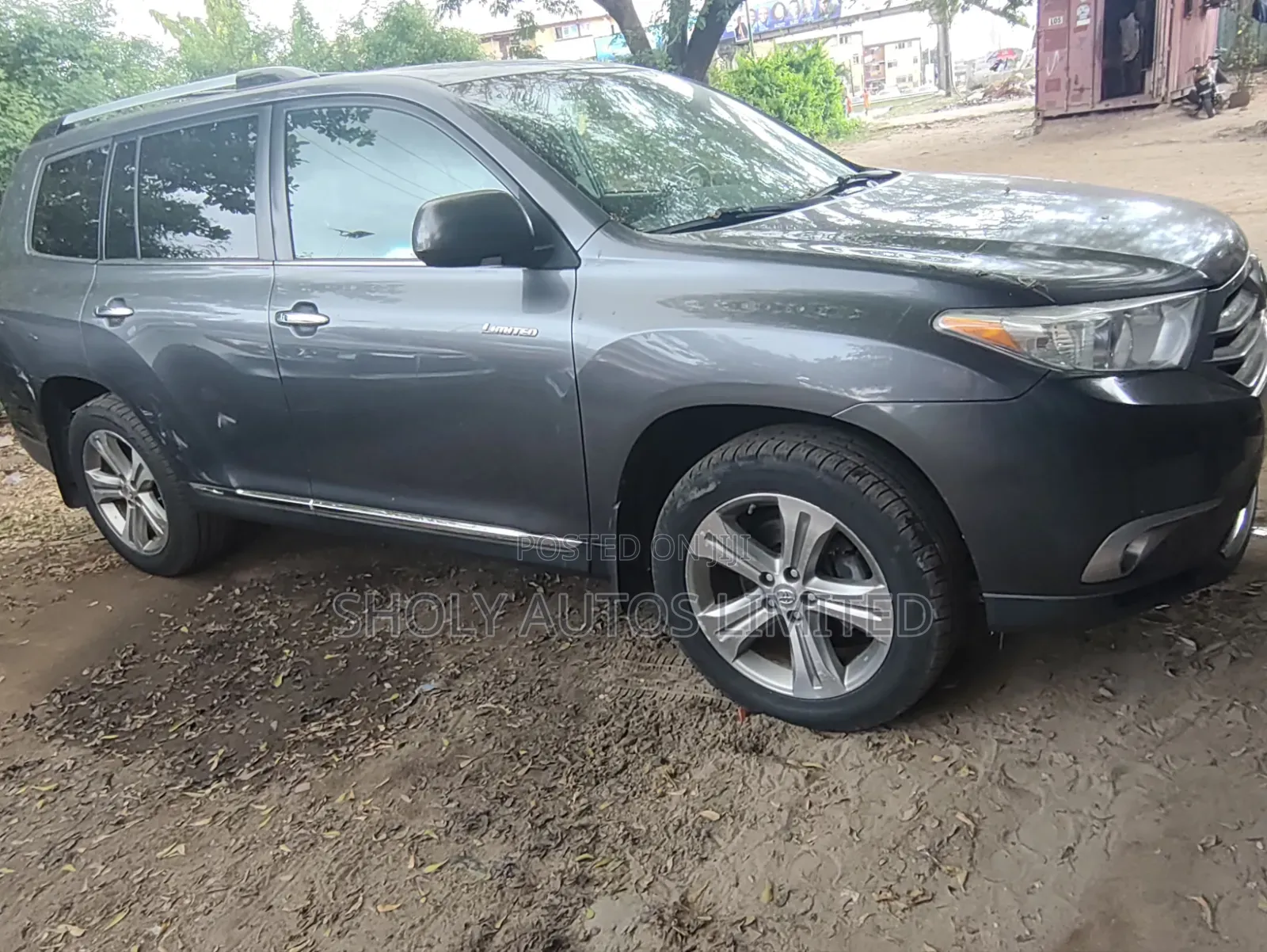 Toyota Highlander Limited 2012 Gray