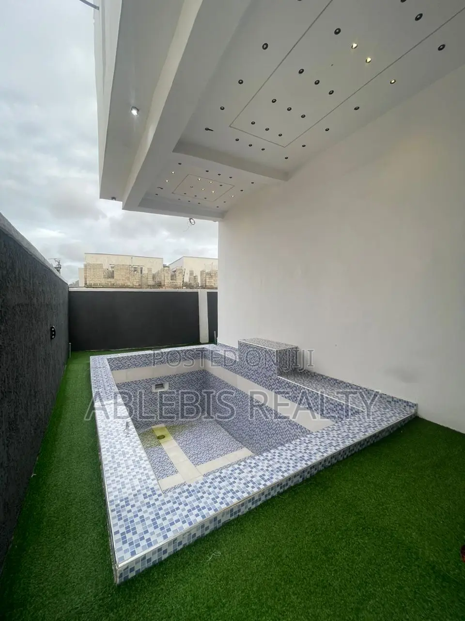 5bdrm Duplex in Ajah, Sangotedo for sale