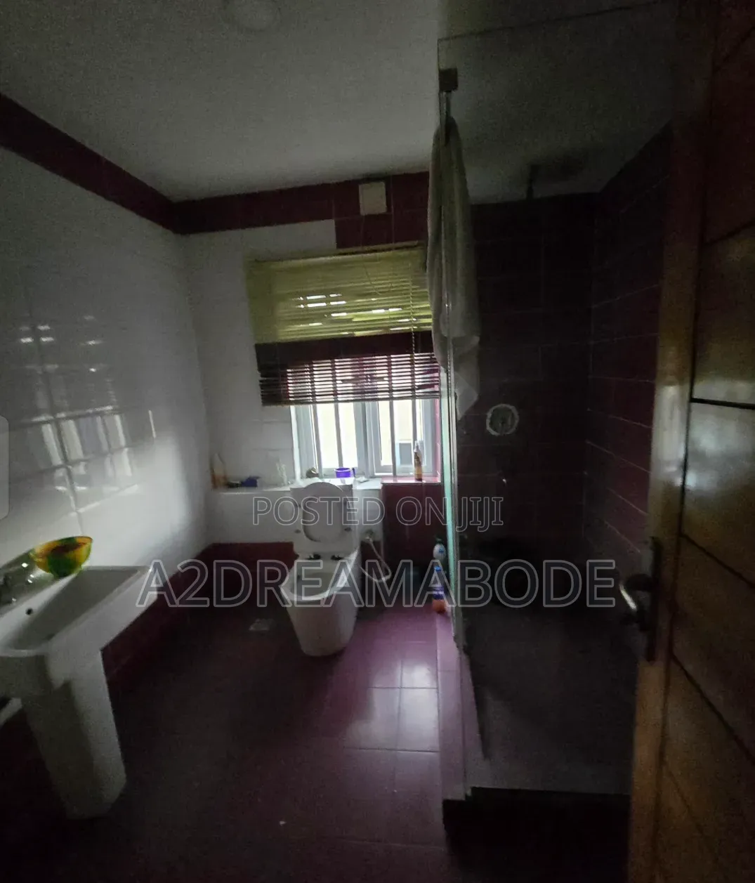 5bdrm Duplex in Magodo, GRA Phase 2 Shangisha for sale