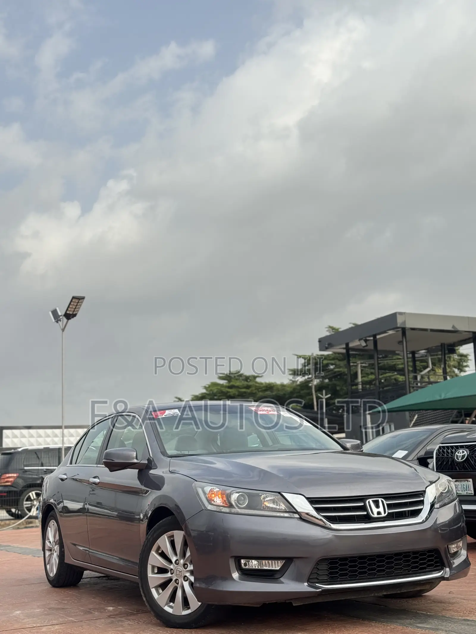 Honda Accord EX-L 4dr Sedan FWD (2.4L 4cyl 2A) 2013 Gray