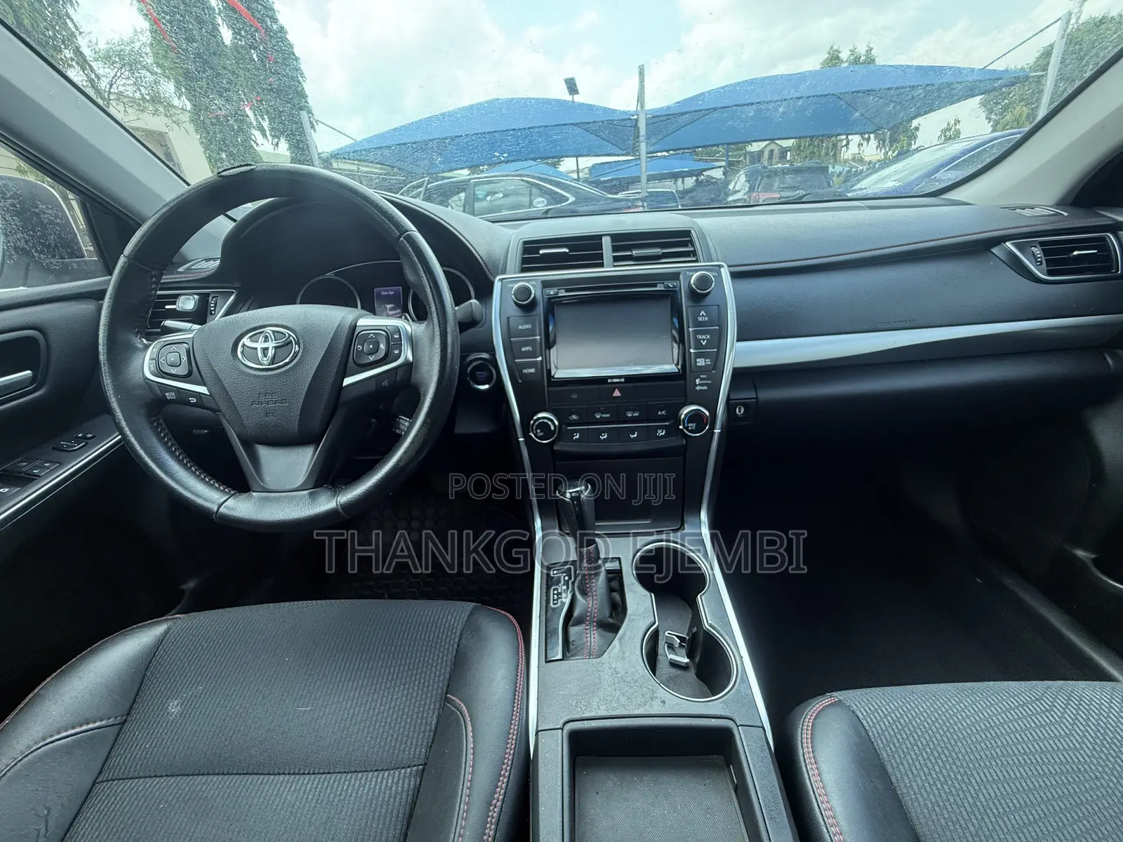 Toyota Camry SE 4dr Sedan (2.5L 4cyl 6A) 2017 White