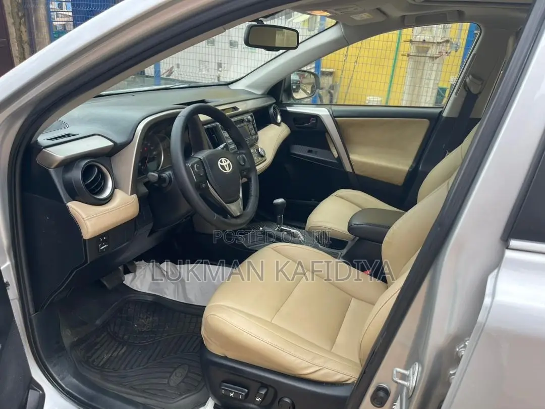 Toyota RAV4 2014 Silver