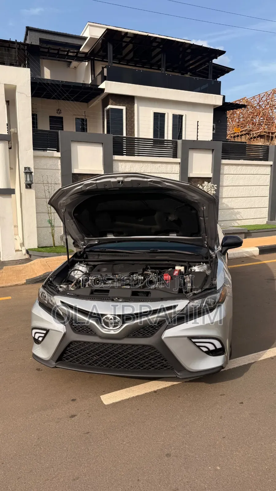 Toyota Camry 2020 Silver