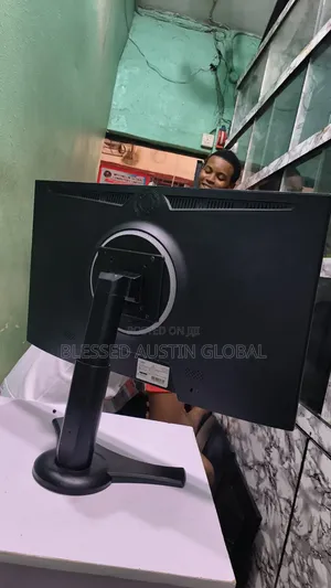 27 Inches Frameless Gaming Monitor