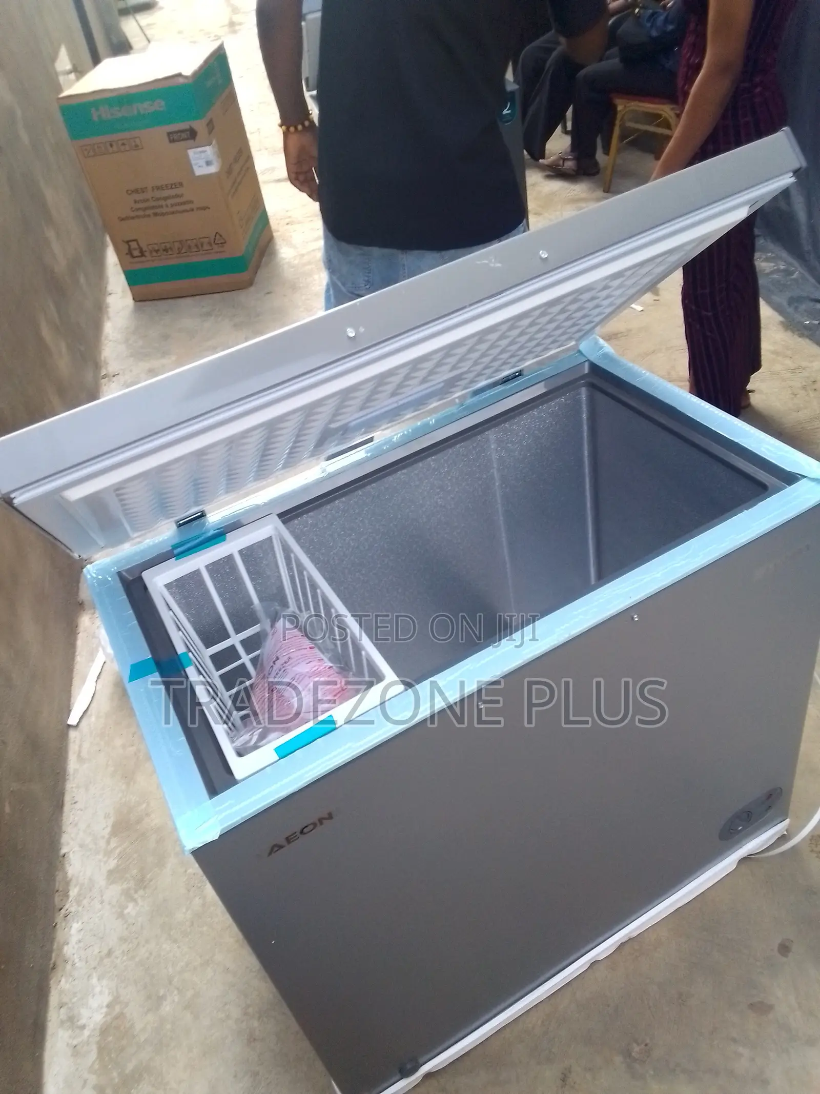 Aeon 200 Litre Freezer for Meat and Fish Storage