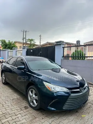 Toyota Camry XLE 4dr Sedan (2.5L 4cyl 6A) 2015 Gray