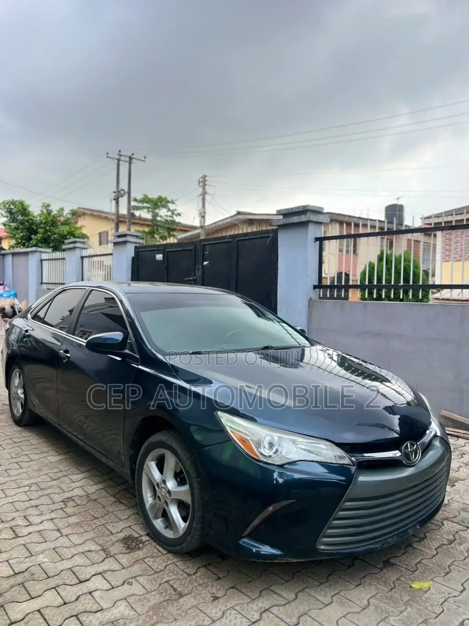 Toyota Camry XLE 4dr Sedan (2.5L 4cyl 6A) 2015 Gray
