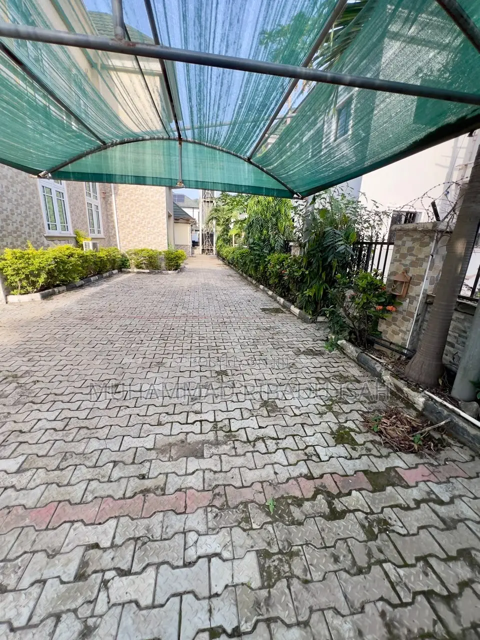 6bdrm Mansion in Aso Radio Katampe for rent