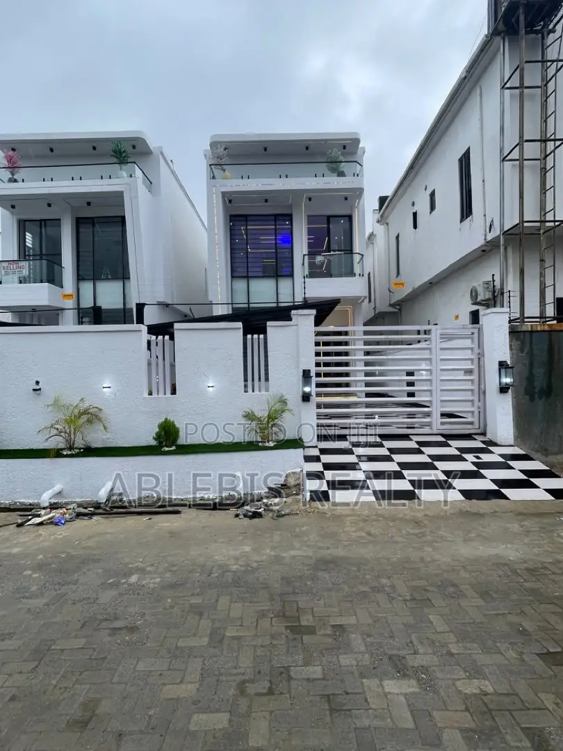 5bdrm Duplex in Ajah, Sangotedo for sale
